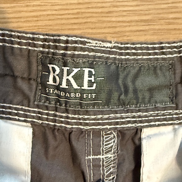 Men's Herman BKE Dark Grey Shorts size 34x23 - Picture 2 of 8